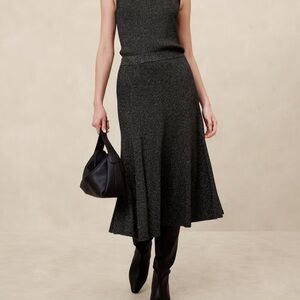 NWT Black midi skirt with sparkle lurex sz s